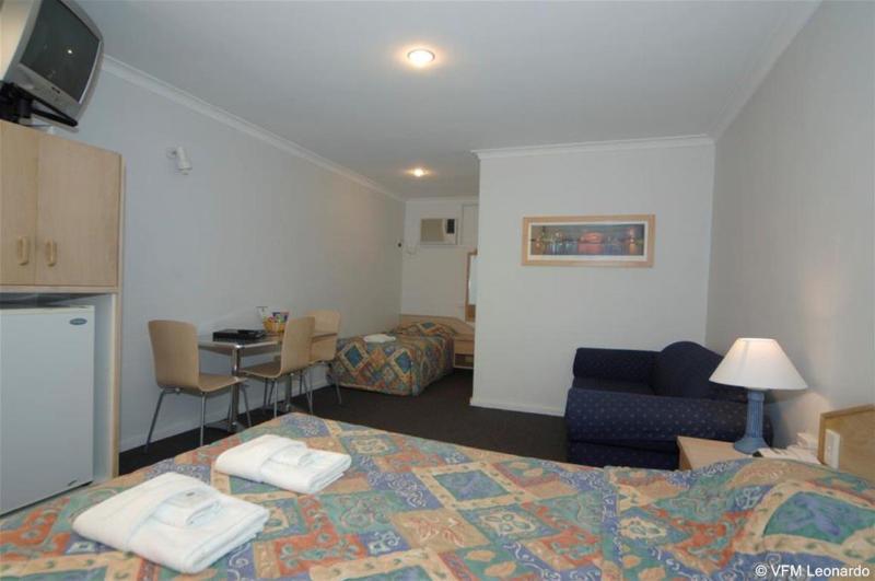 Caravilla Motor Inn Taree Exterior photo