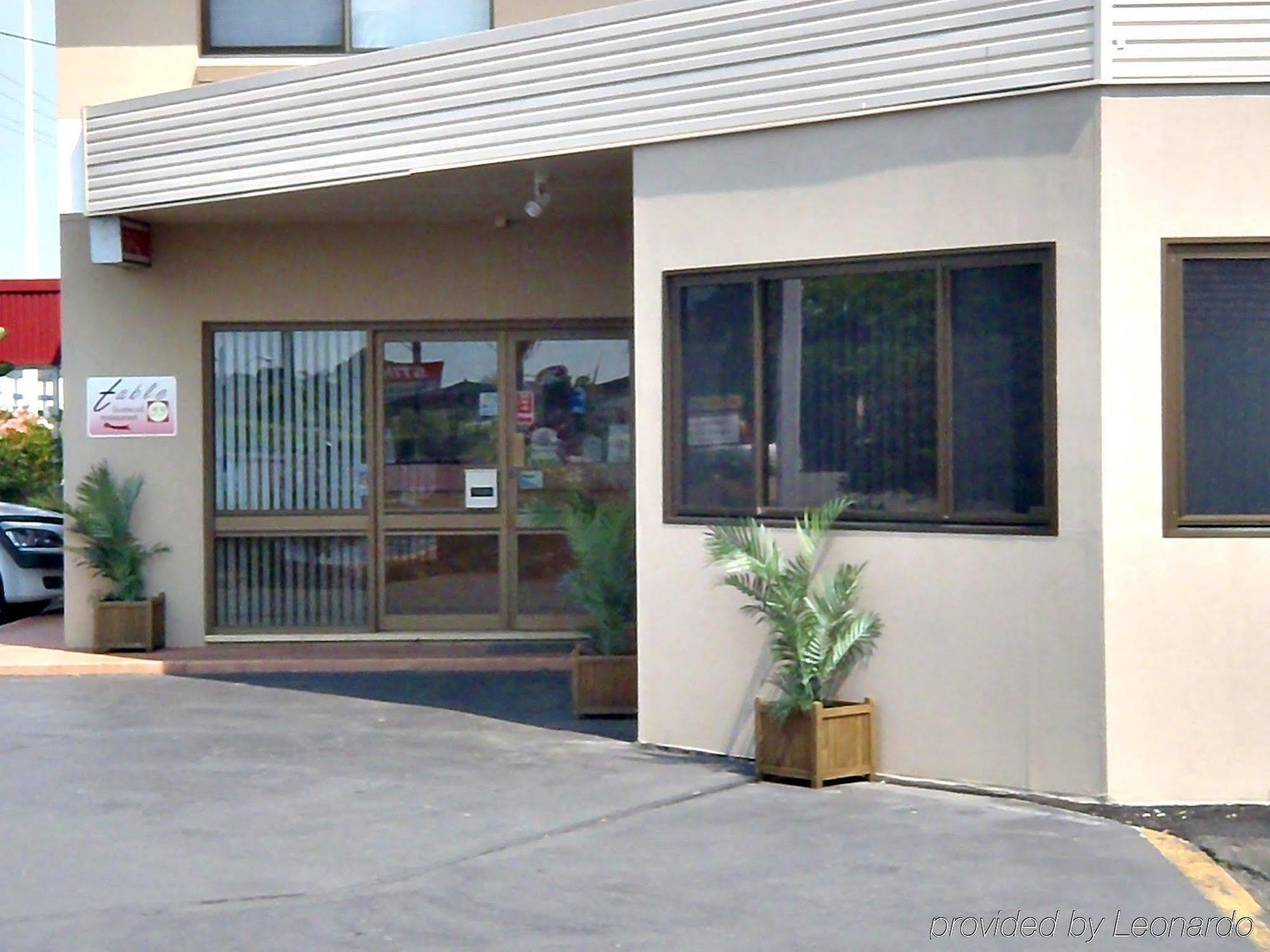 Caravilla Motor Inn Taree Exterior photo