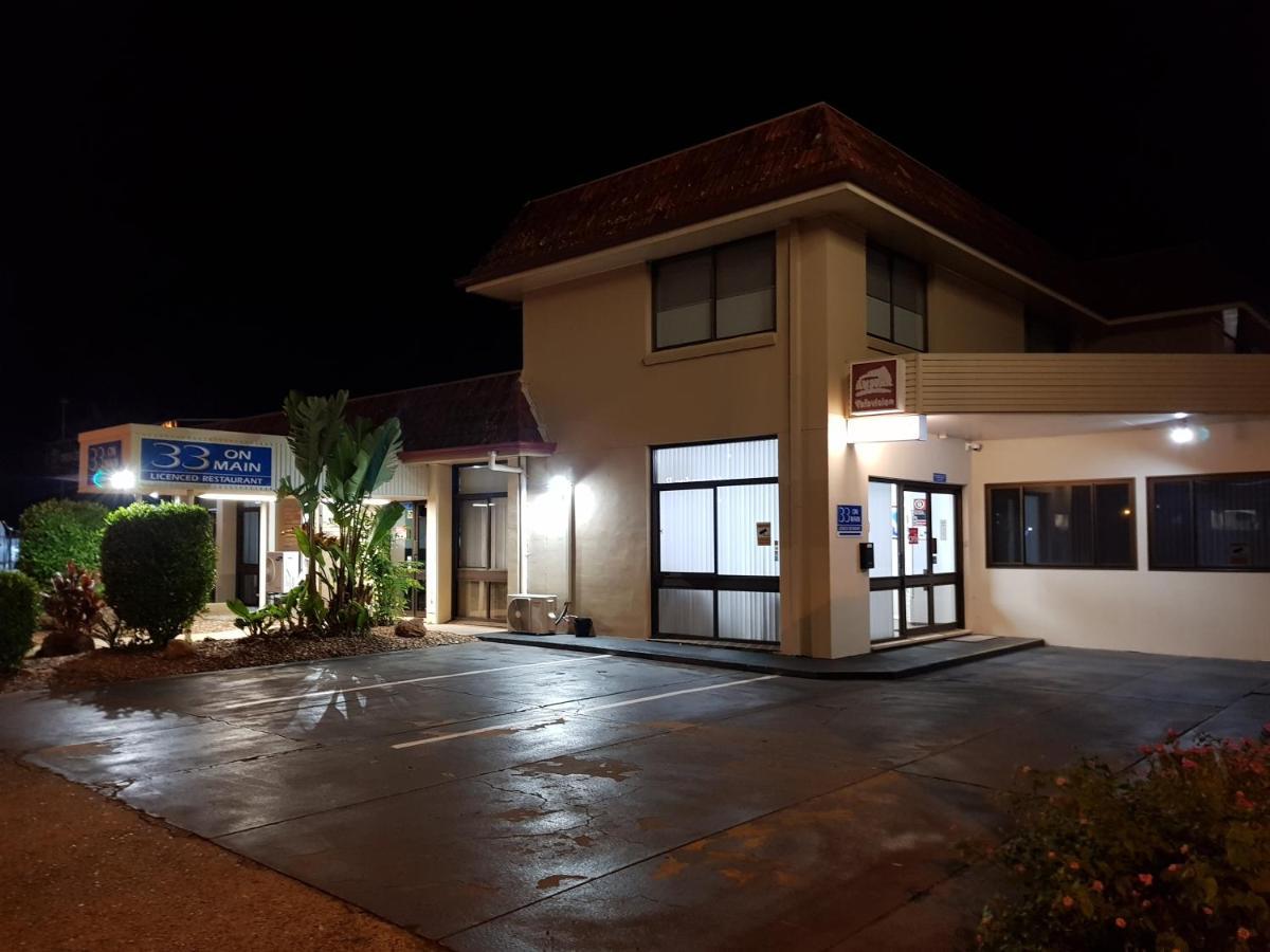 Caravilla Motor Inn Taree Exterior photo